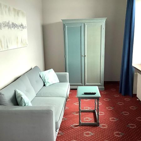 Strandhotel Berg Берґ-ам-Штарнберґер-Зе Екстер'єр фото