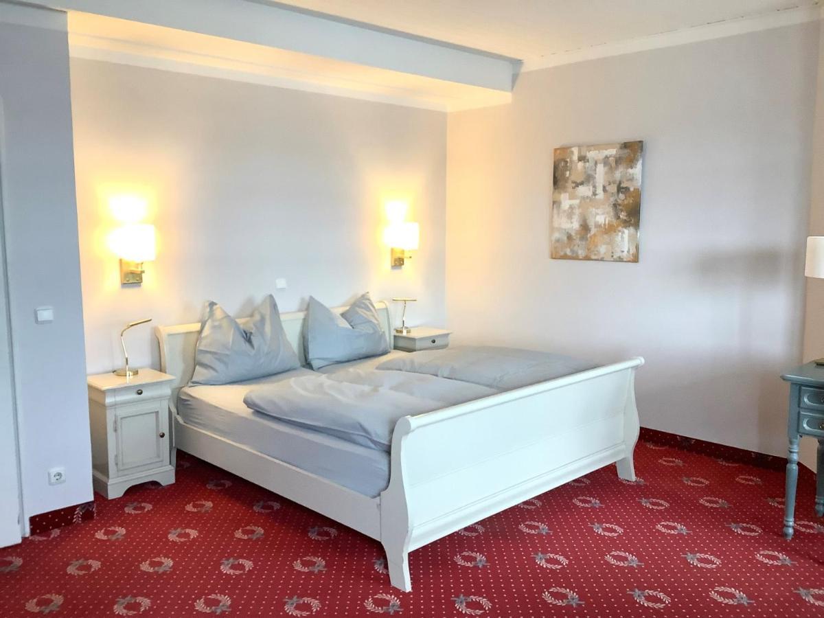 Strandhotel Berg Берґ-ам-Штарнберґер-Зе Екстер'єр фото